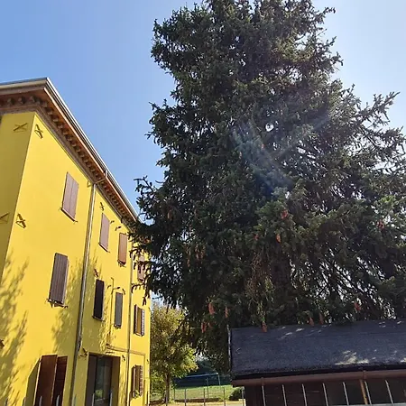 Verdi Valli Comfort Mirandola Bed & Breakfast Quarantoli